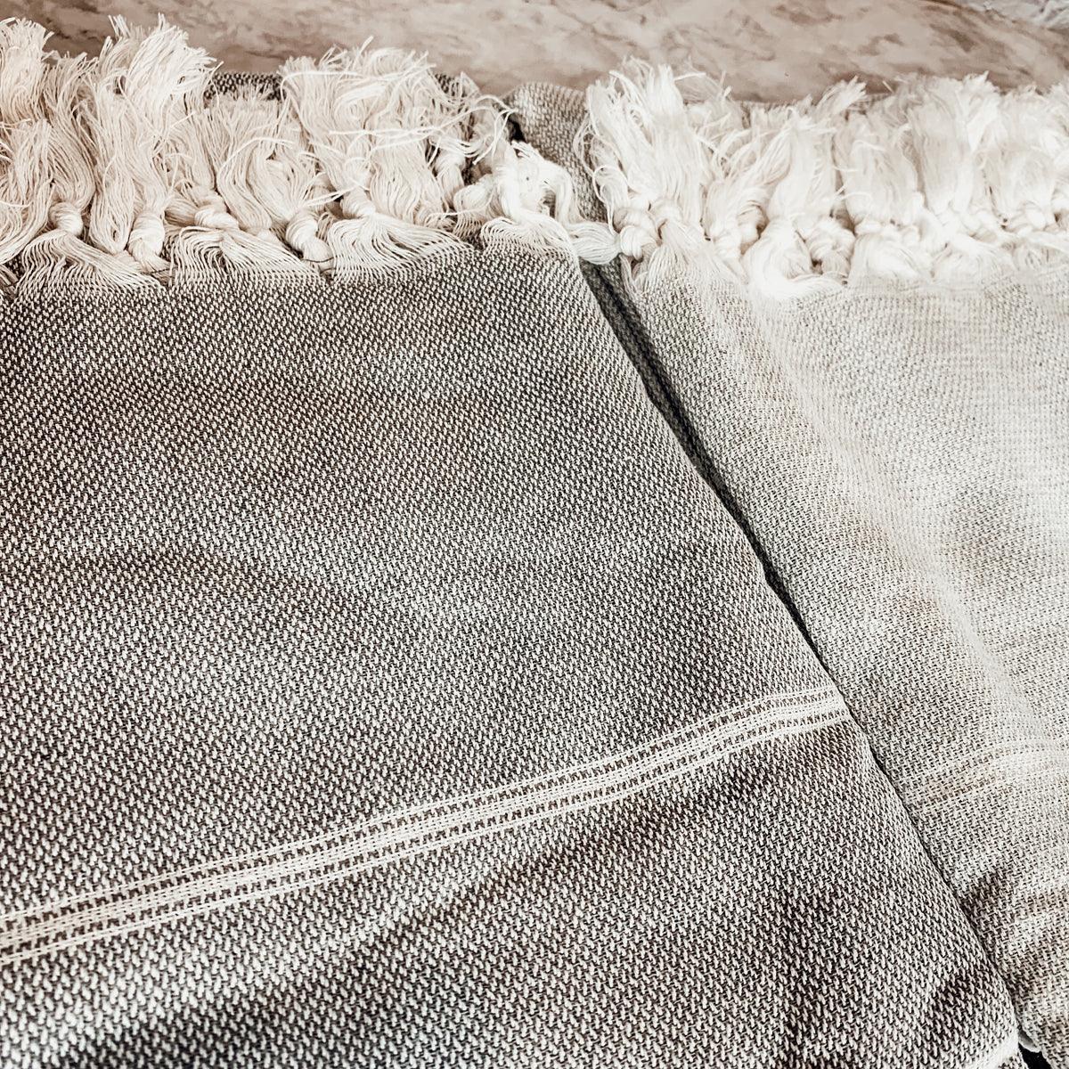 Haley Stripe Towel 180GSM Gia Roma