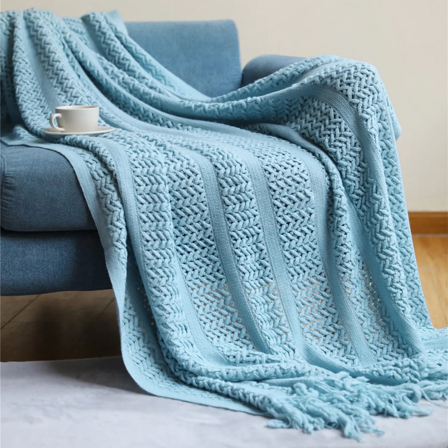 DecorBites™ Houndstooth Throw Blanket